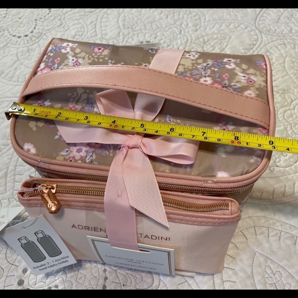 Cosmetic bag